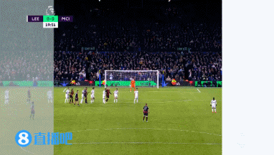 欧冠赛场精彩瞬间：巴萨2-0战胜国际米兰,