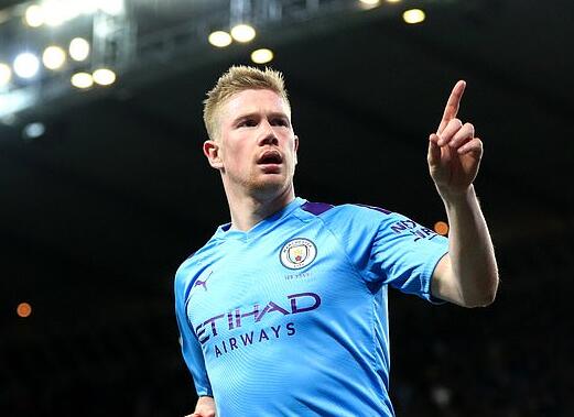 在安菲尔德送出助攻：埃基蒂克本场数据／集锦