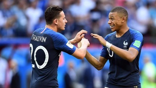 麦克马纳曼：希望范戴克和罗伯逊与萨拉赫聊聊，争取解决问题